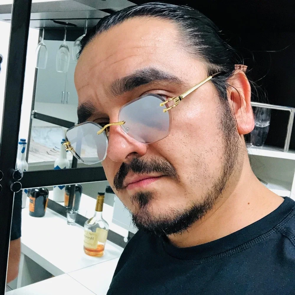 N/A stylish rimless